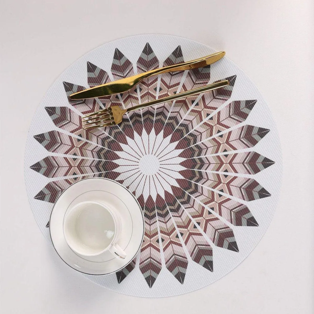 4PCS Bohemian Round Heat Resistant Dine Mat Anti Scalding Western Table Mat Set