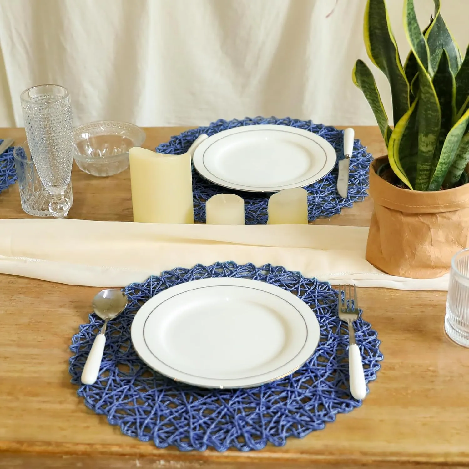 AHHFSMEI Paper Braided Round Placemats Natural Non-Slip Heat Resistant Table Mats for Dining Tables Farmhouse Woven Indoor Outdoor Place mats (Blue,8)