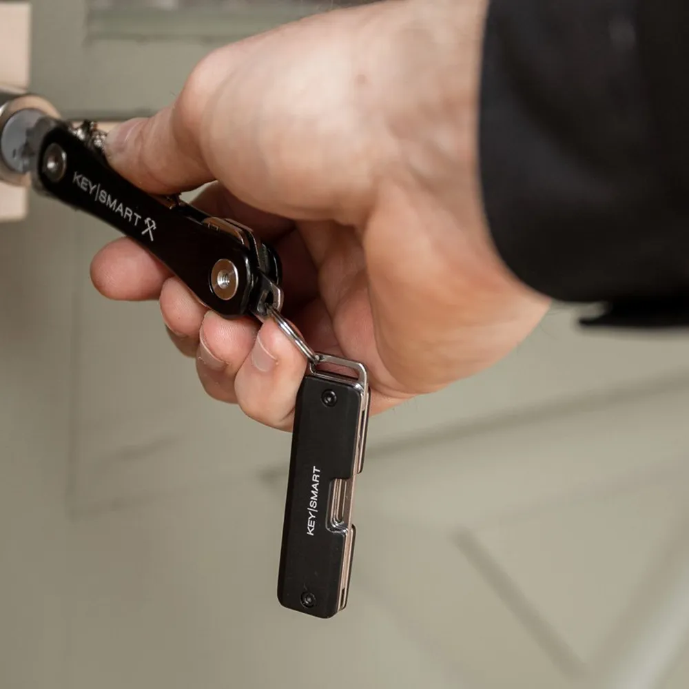 [CLEARANCE] KeySmart Dapper 100 Ultra-Slim Keychain Knife