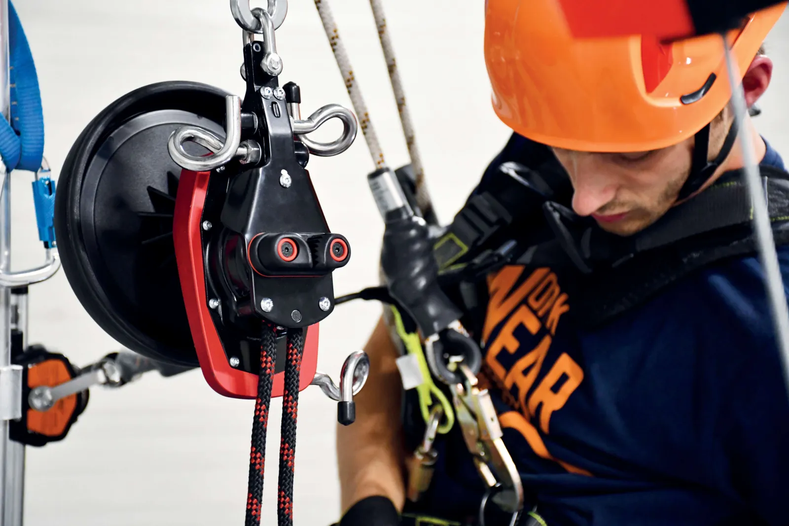 Delta Plus RESCUEHUB TC065 – Lightweight Rescue & Evacuation System with Magnetic Brake