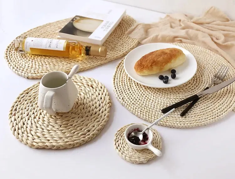 Elegant Bamboo Table Mat Set