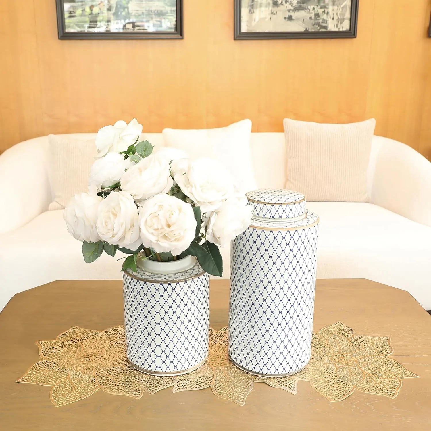 FAVE Gold Table Runners 36 Inches Heat Resistant Table Runner Flower Shaped Vinyl Table Runner Waterproof Washable Table Mats for Party,Wedding (Gold Flower Shaped)