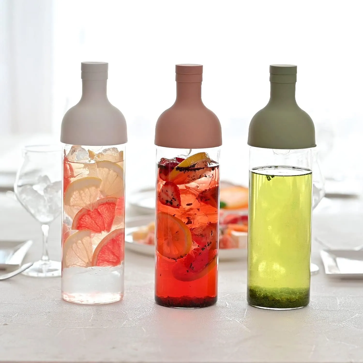 Hario Cold Brew Tea Wine Bottle, 750ml, Smoky Pink