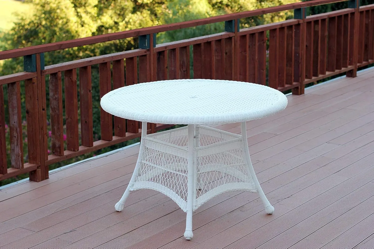 Jeco Wicker Round Dining Table, 44", White