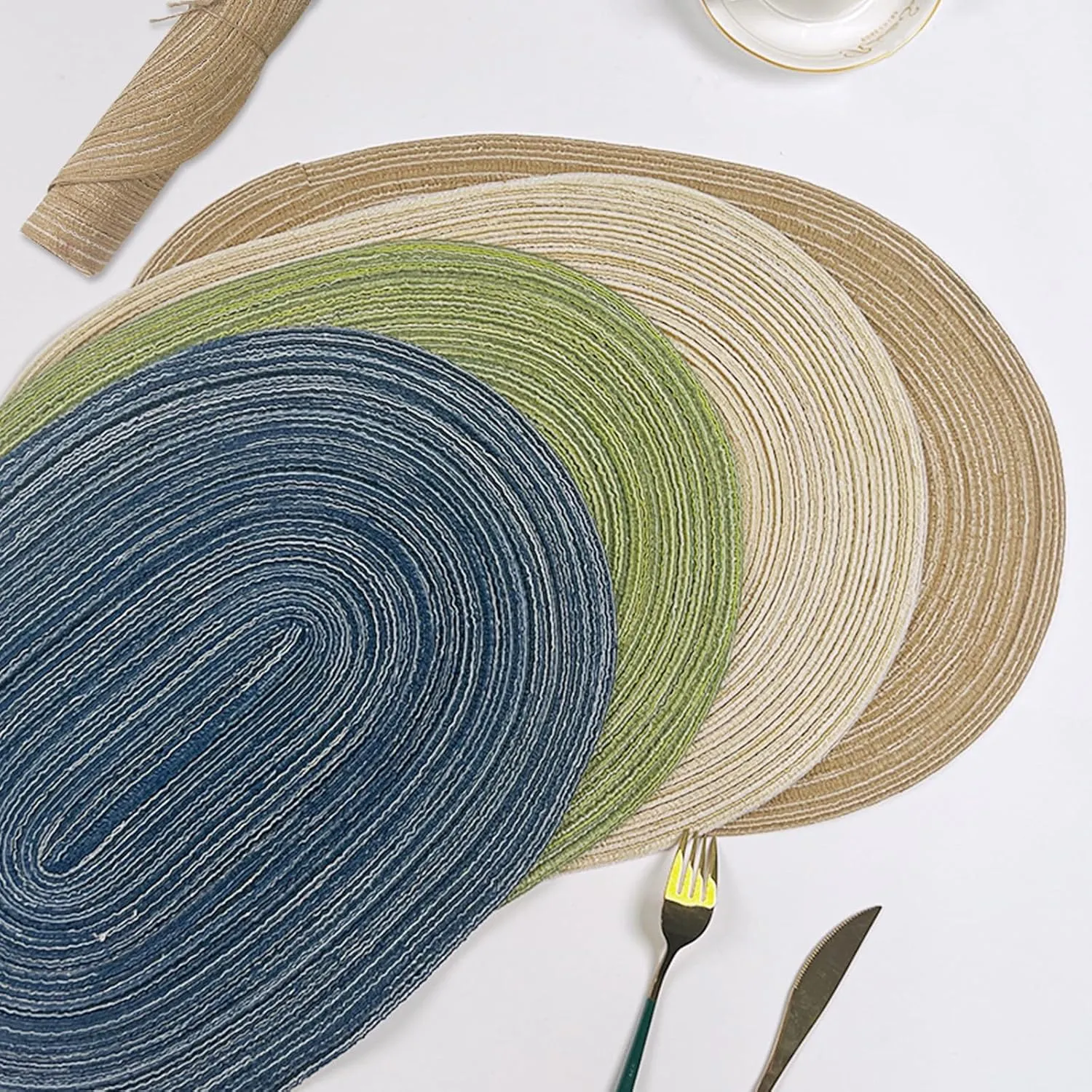 JeogYong Oval Placemats Set of 6 Washable Placemats Woven Placemats 14 x 20 Inch Oval Heat-Resistant Table Mats for Dining Tables, Indoor & Outdoor Decorations (Green)