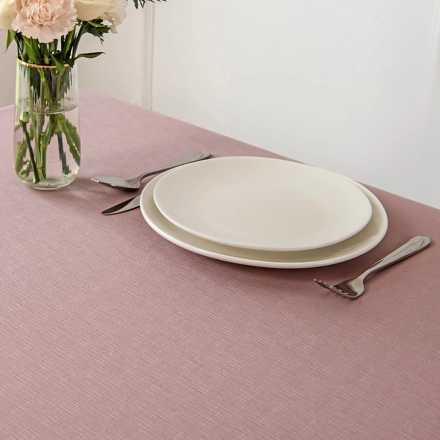maxmill Square Tablecloth Slubby Texture Stain Resistant Waterproof Wrinkle Resistant Washable Soft Table Cloth, Decorative Fabric Table Cover for Dining Room Dinner Party, 52 x 52 Inch, Dusty Pink