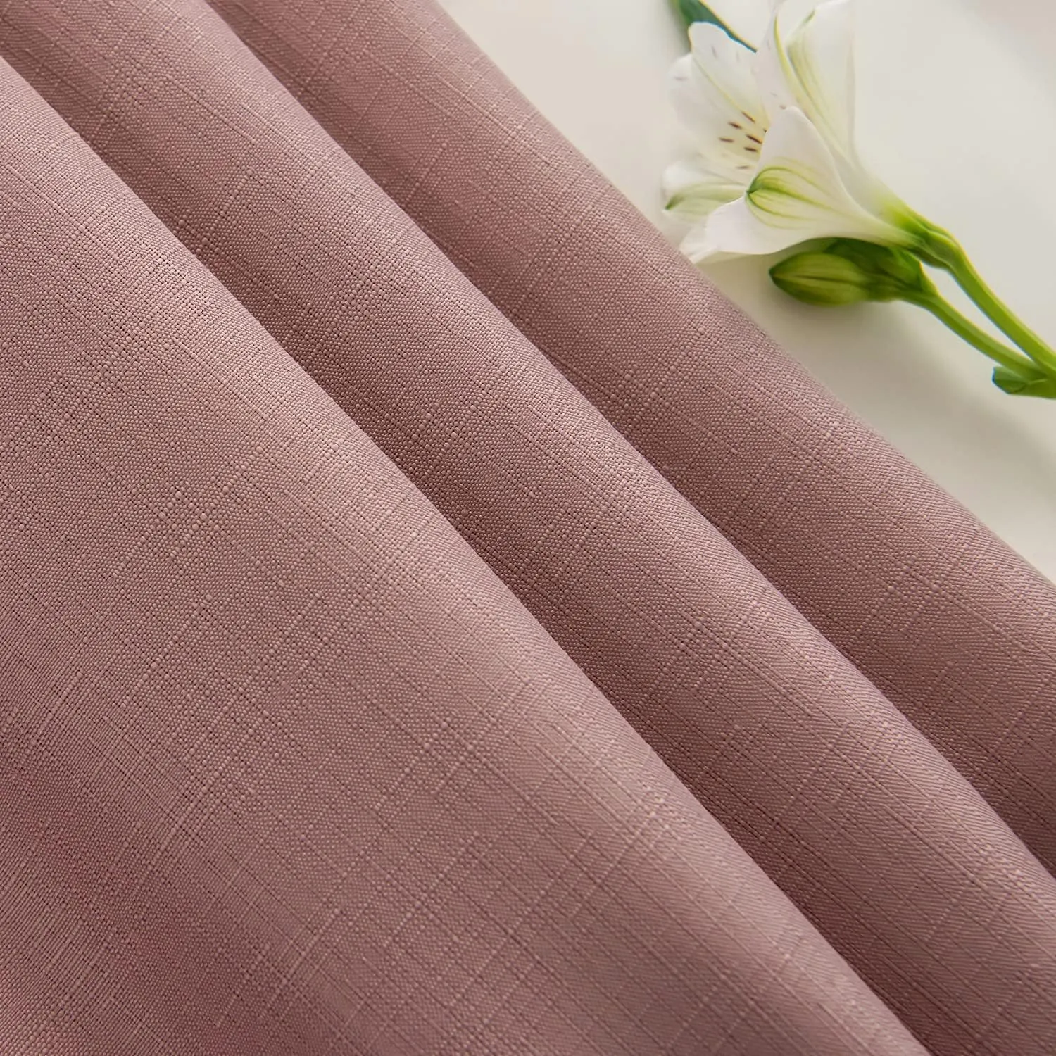maxmill Square Tablecloth Slubby Texture Stain Resistant Waterproof Wrinkle Resistant Washable Soft Table Cloth, Decorative Fabric Table Cover for Dining Room Dinner Party, 52 x 52 Inch, Dusty Pink