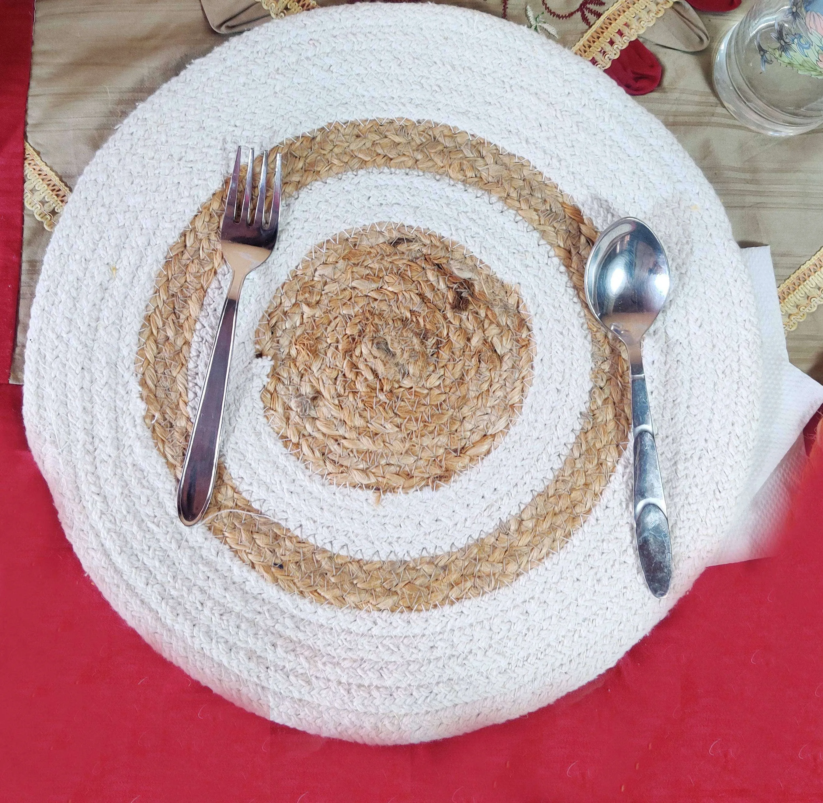 Natural Handmade Jute Beige Whtie and Beige Round Table Mats (Set of 6)