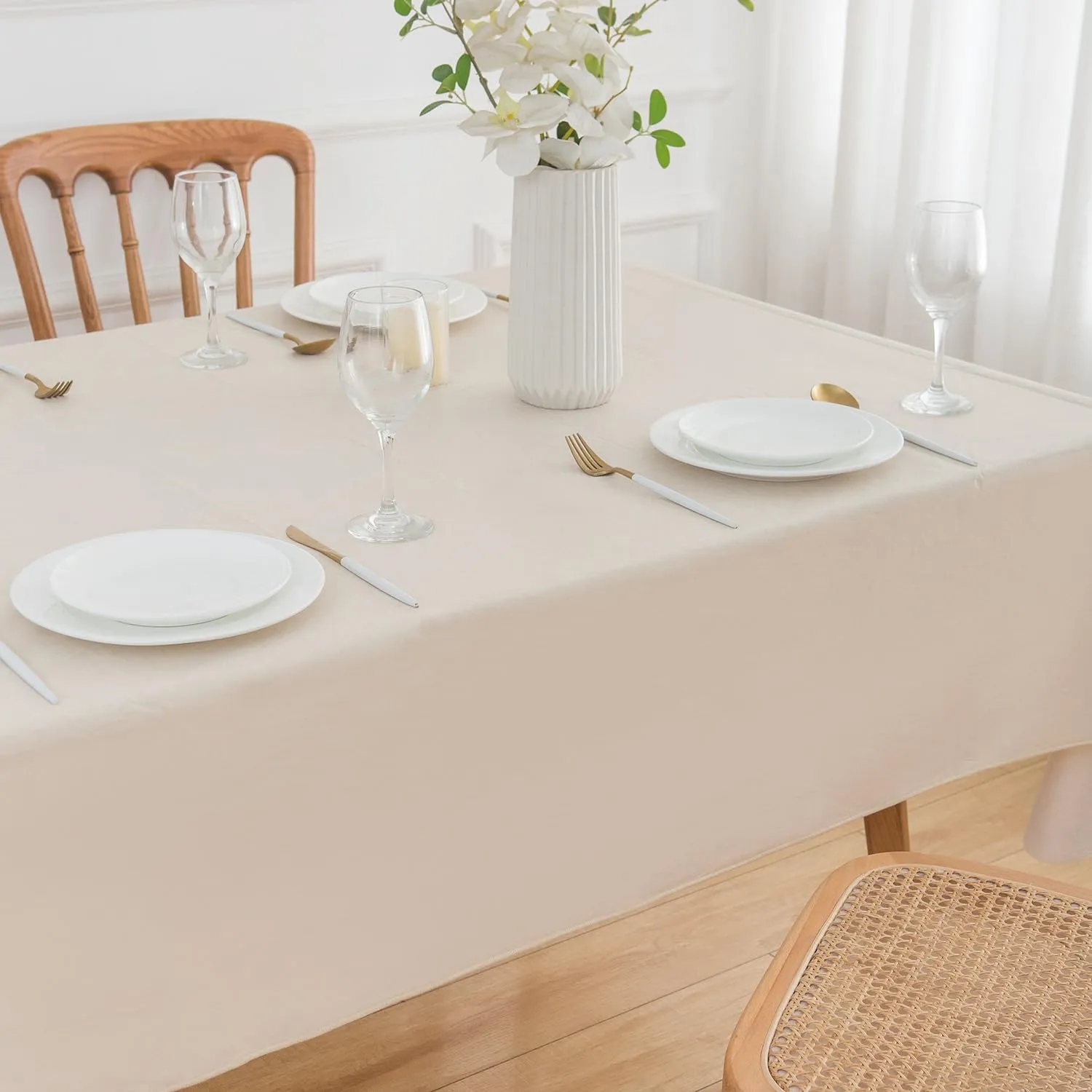 NLMUVW Vinyl Tablecloth with Flannel Backing 100% Waterproof Rectangle PVC Table Cloth Oil Proof Wipe Clean Table Cover for Dining Party Camping Outdoor, Champagne, 60 X 140 Inch
