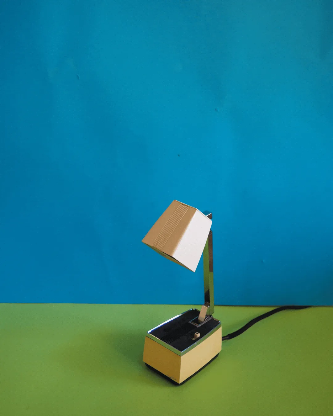 Periscope Desk Lamp