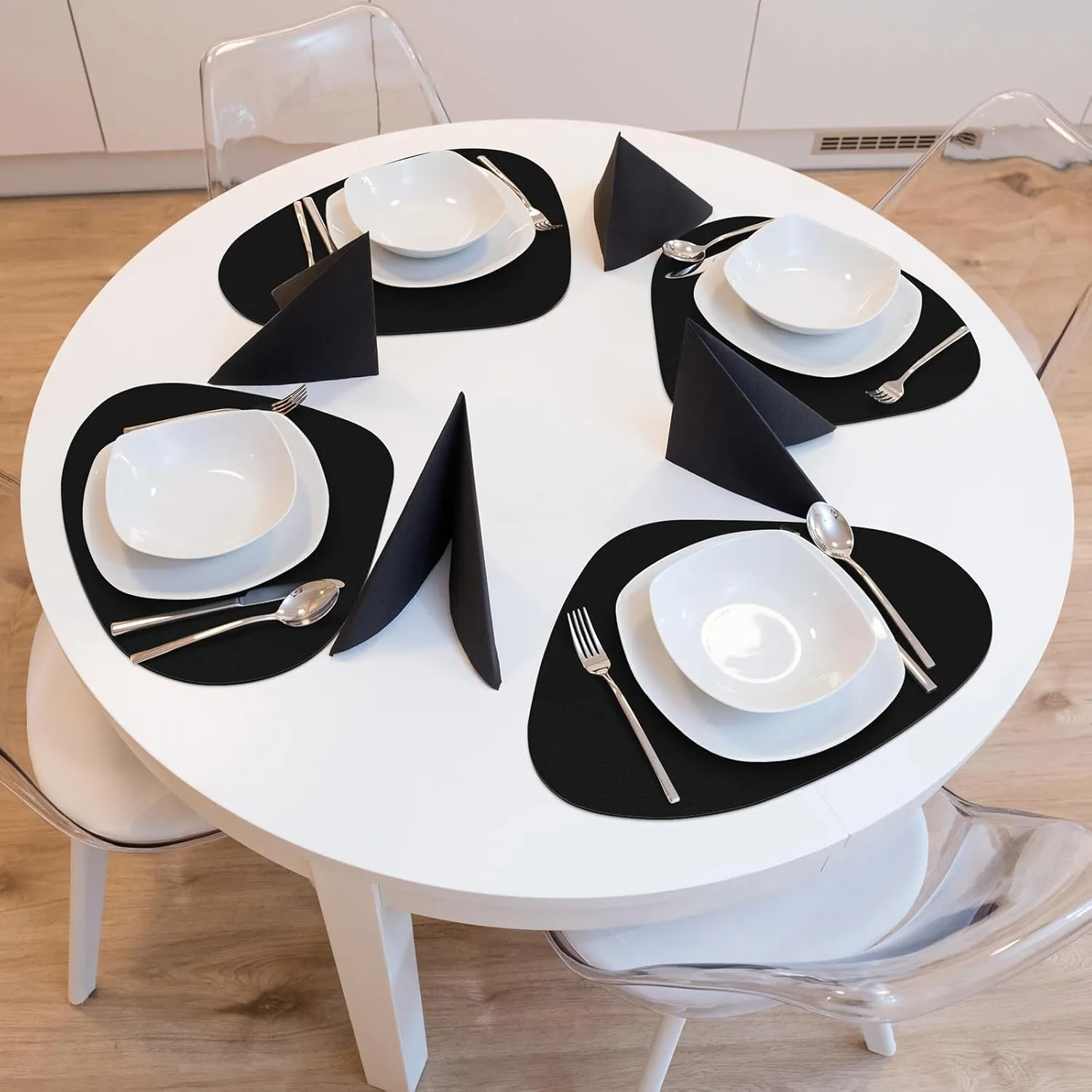 Placemats for Dining Table Set of 8, Heat Resistant Leather Placemats Double Layer, Soft Waterproof Round Table Mats Easy to Clean for Kitchen Dining Room Coffee Office Table, Black