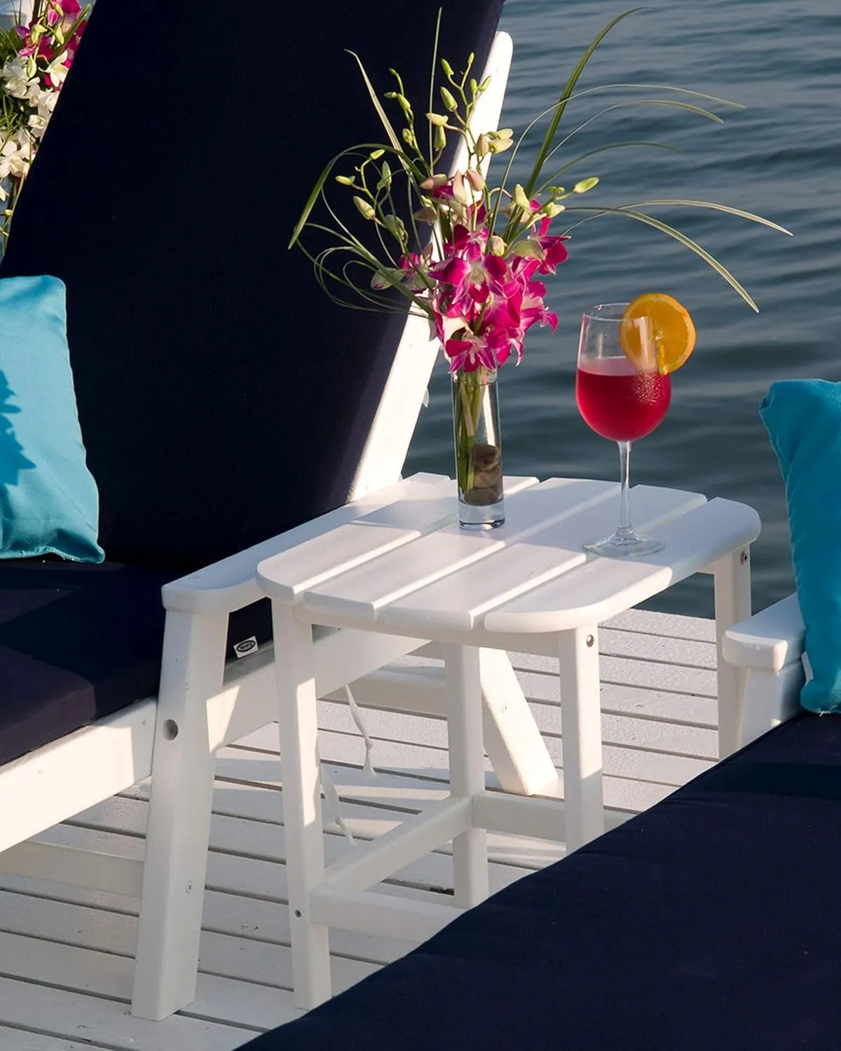 POLYWOOD SBT18GR South Beach 18" Outdoor Side Table, Green
