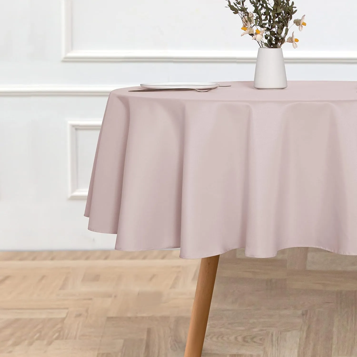 sancua Round Tablecloth - 48 Inch - Water Resistant Spill Proof Washable Polyester Table Cloth Decorative Fabric Table Cover for Dining Tables, Buffet Parties and Camping, Blush