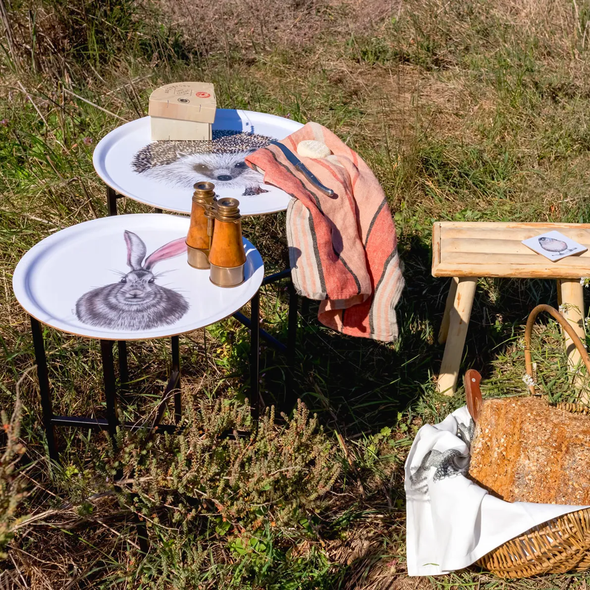 Stand for our smaller Ø36 cm Tray table