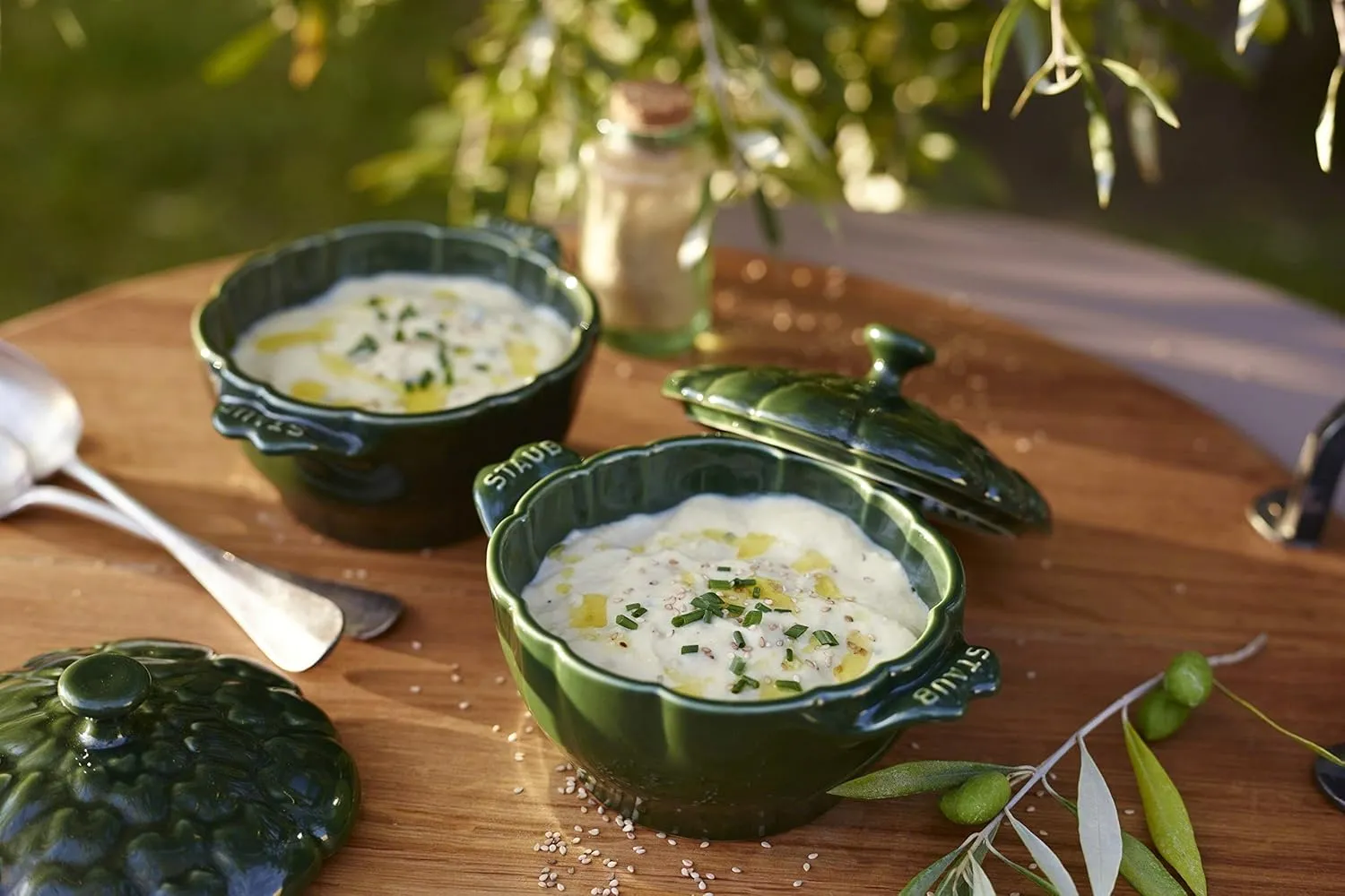 Staub 40500-326 Artichoke Cocotte, 5.1 inches (13 cm), Basil, Ceramic, Heat Resistant, Microwave Safe, Ceramic Artichoke Cocotte