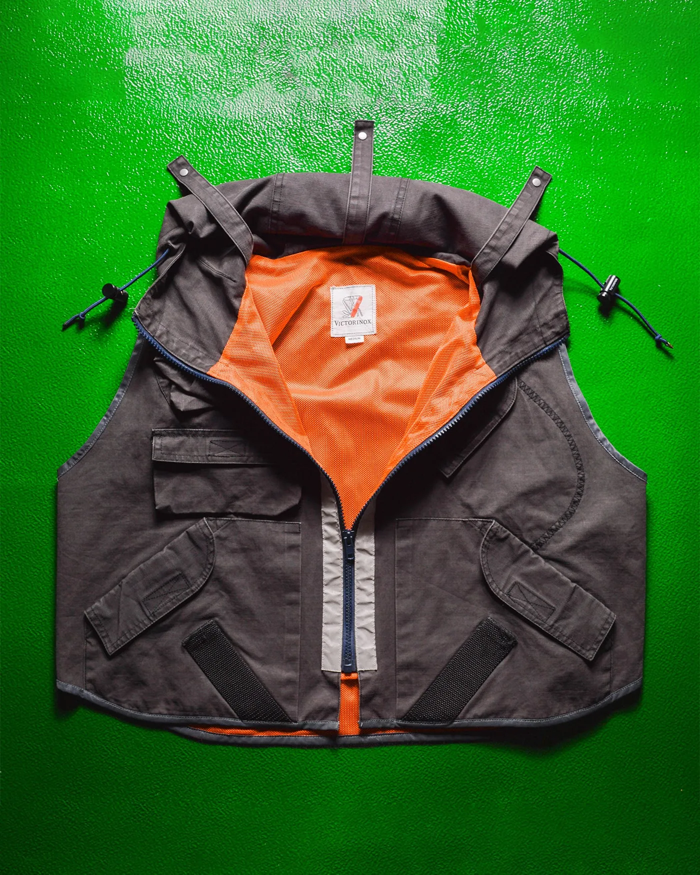 Tactical Multi-Pocket Concealable Hooded Cropped Vest; (~M~)