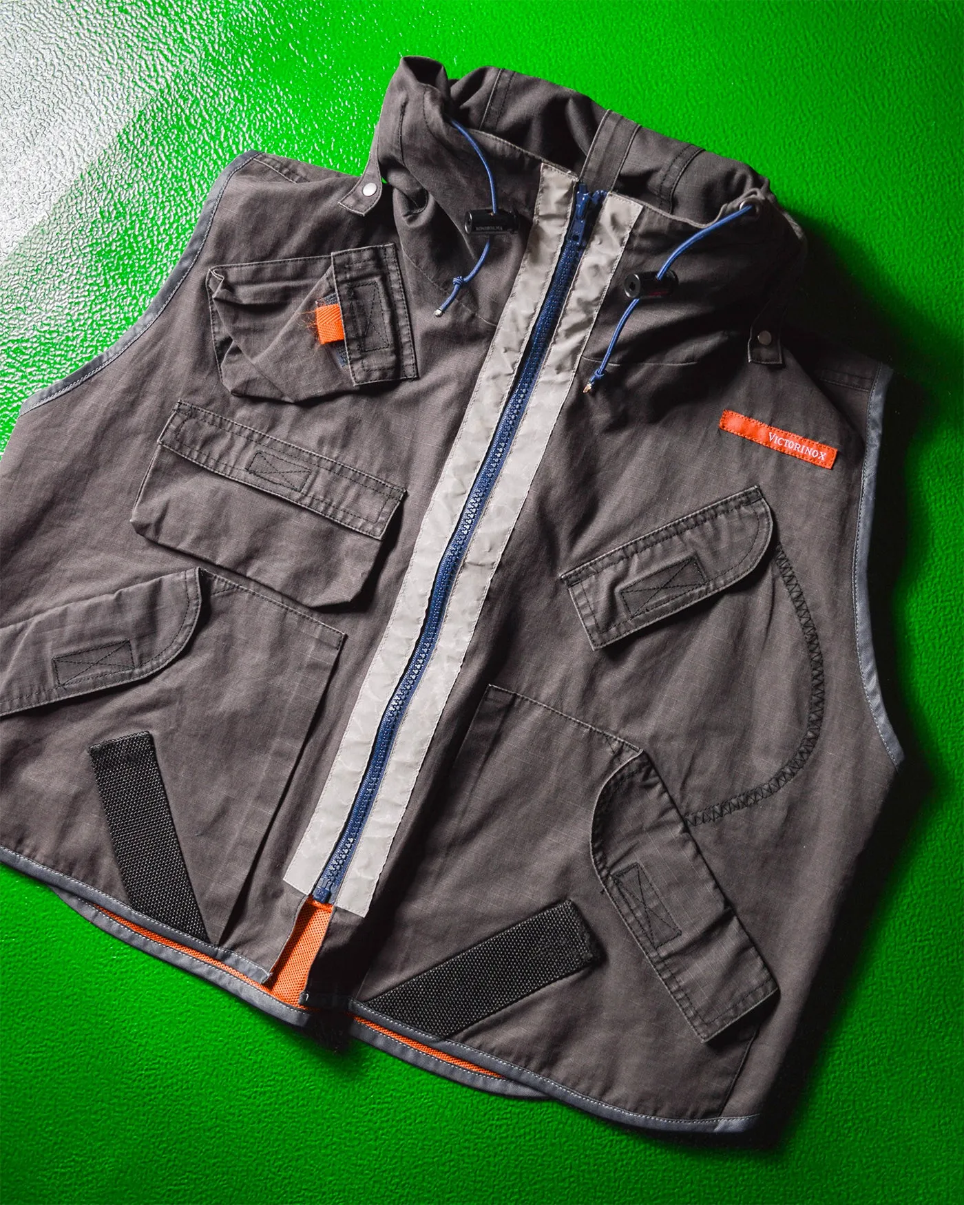 Tactical Multi-Pocket Concealable Hooded Cropped Vest; (~M~)