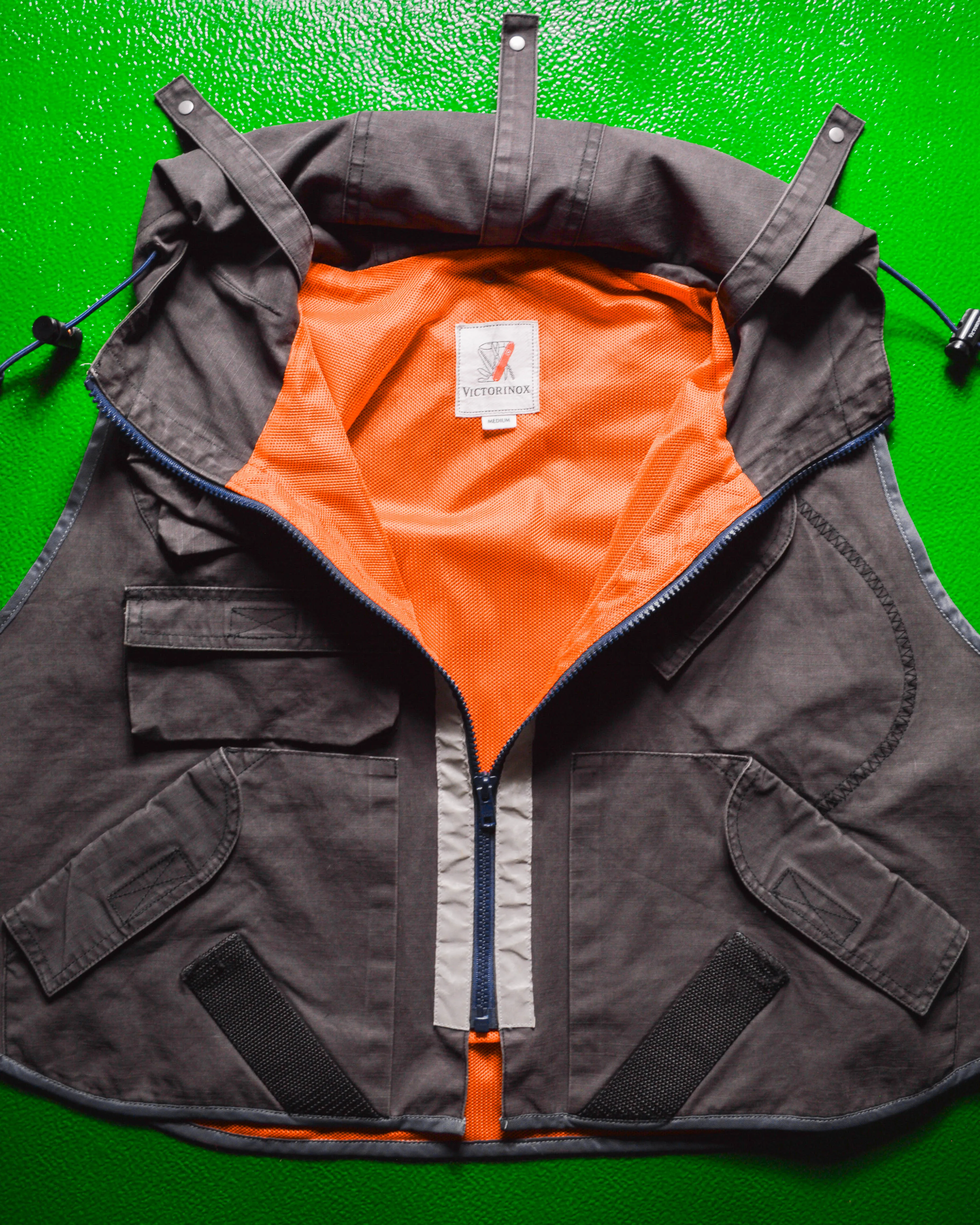 Tactical Multi-Pocket Concealable Hooded Cropped Vest; (~M~)