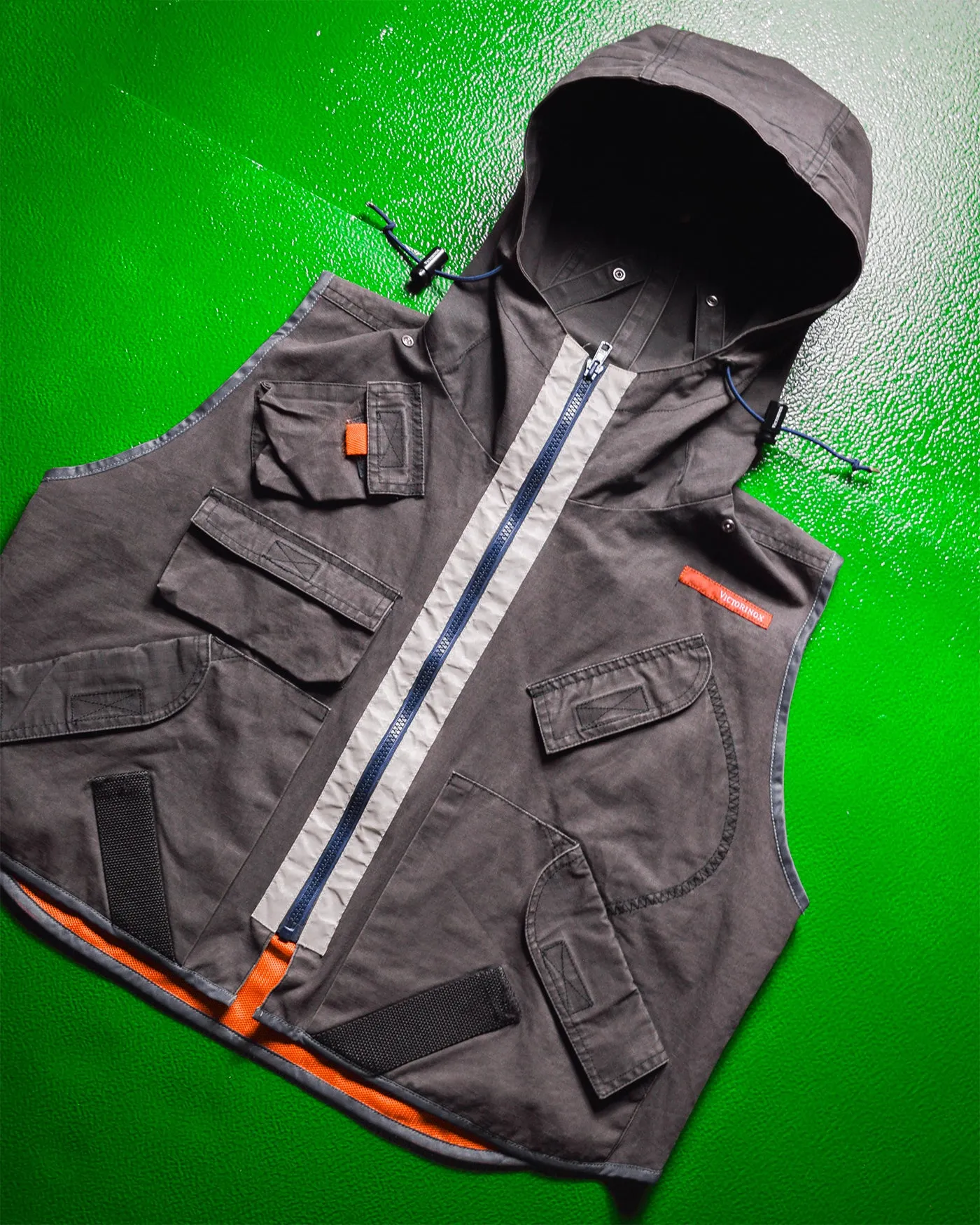 Tactical Multi-Pocket Concealable Hooded Cropped Vest; (~M~)