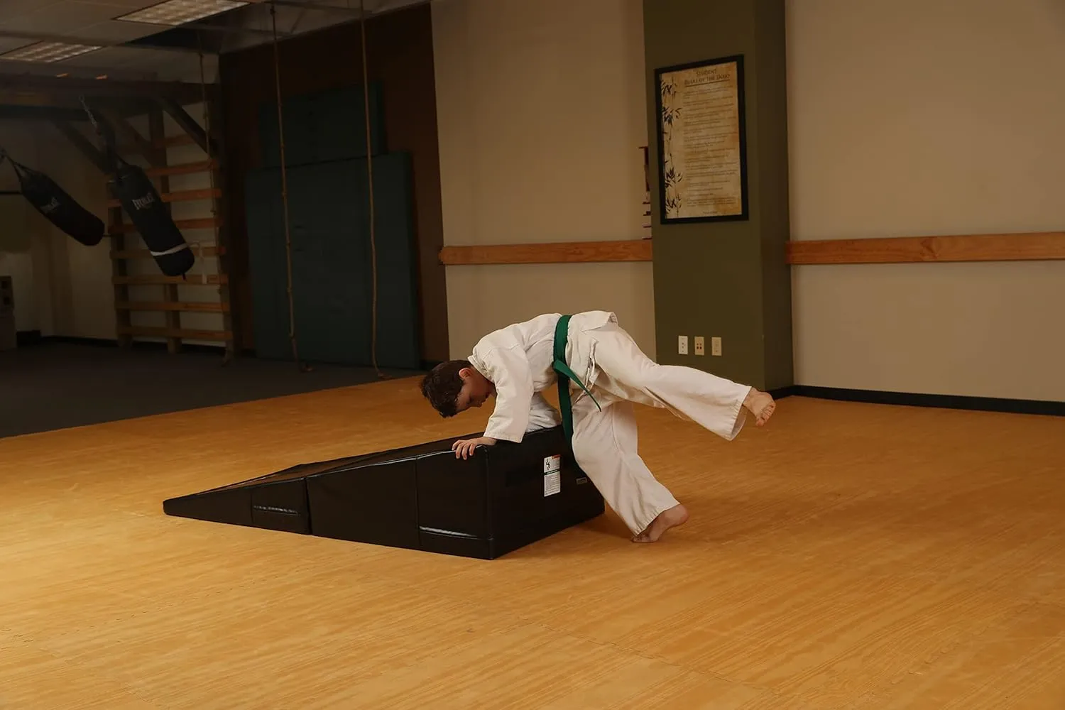 Tumbl Trak Folding Incline Mat