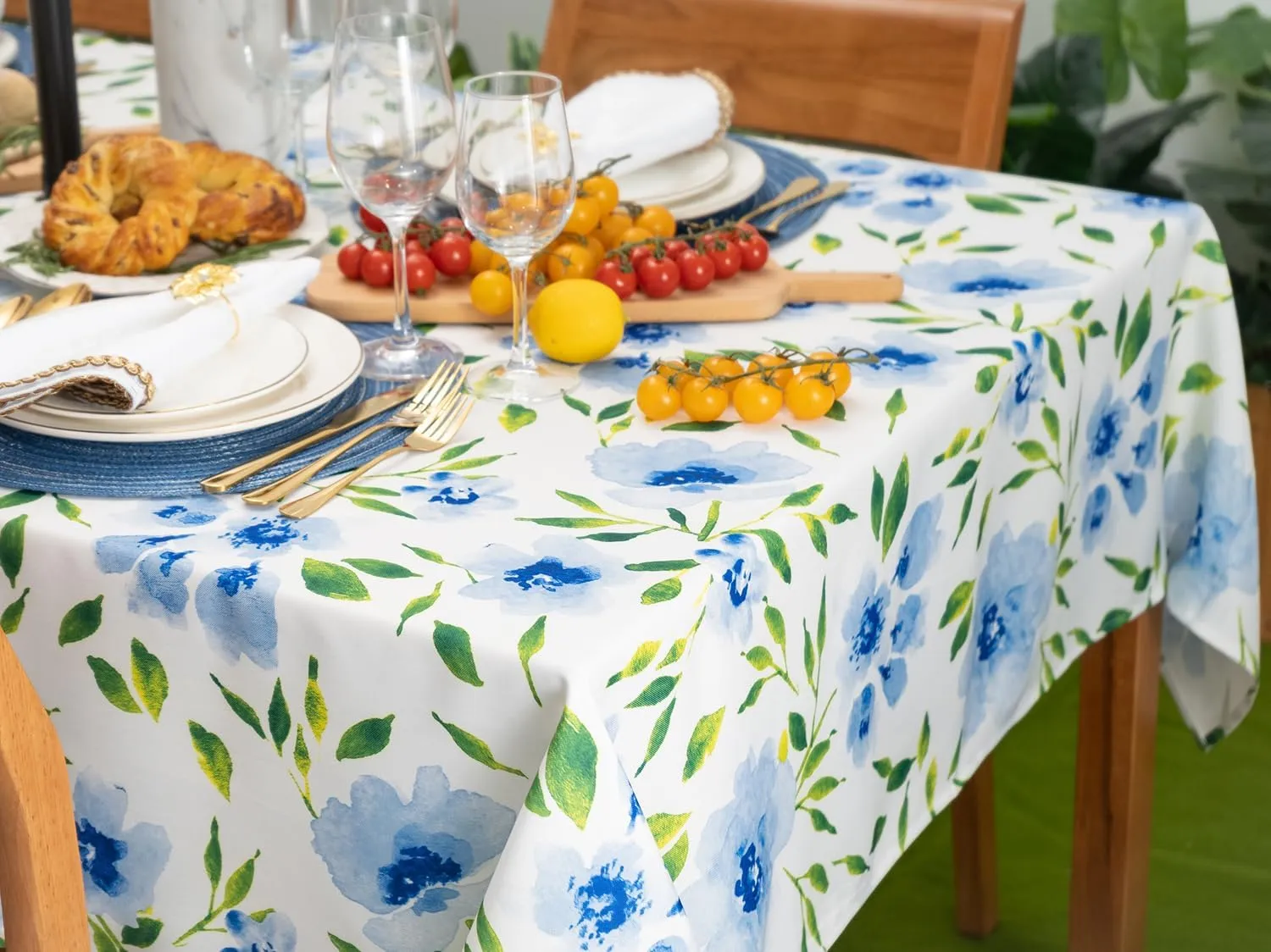 YiHomer Indoor Outdoor Tabletop for Spring Summer Decorations, Picnics and Dinner Parties - Stain and Water Resistant, Spring Blossoms, Zipper Tablecloth, 60 x 84 Rectangle with Umbrella Hole